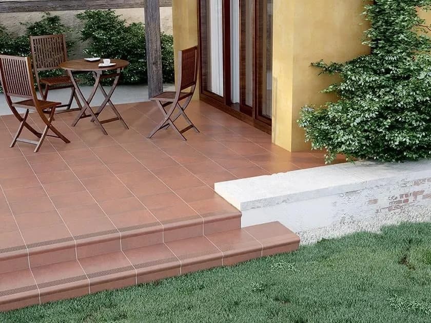 Jaki klinkier na schody zewnętrzne - wybierz trwałe i estetyczne płytki