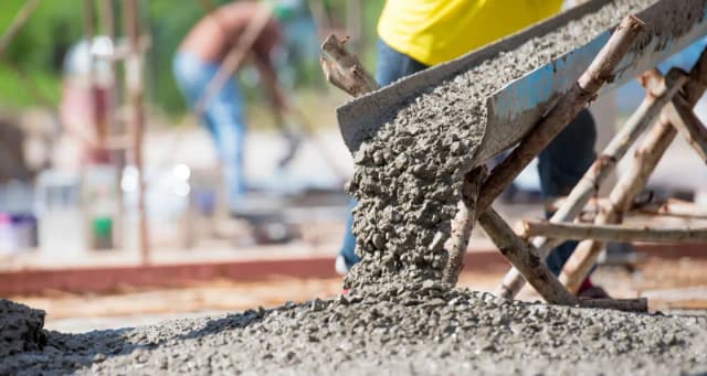 Ile betonu na fundamenty domu 120m2? Oblicz dokładnie i oszczędzaj